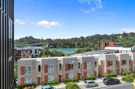 Photo of property in 403/2 Launch Road, Hobsonville, Auckland, 0616