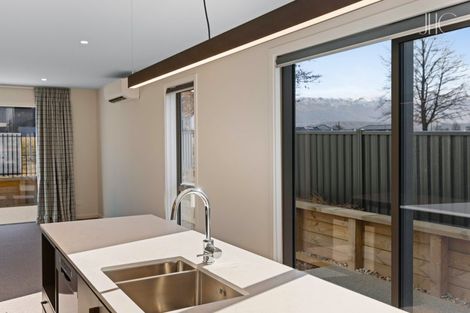 Photo of property in 28 Woods Crescent, Cromwell, 9310