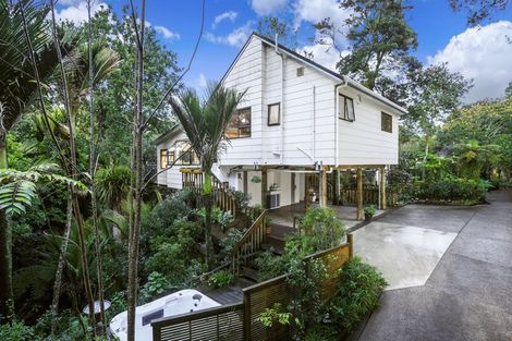 Photo of property in 1/51 Roberts Road, Glenfield, Auckland, 0629