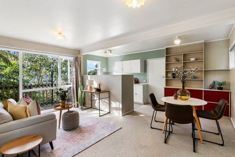 Photo of property in 47b Huntingdon Street, Northland, Wellington, 6012