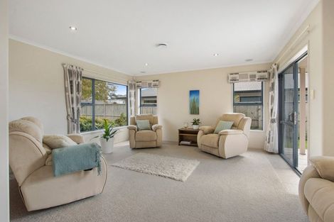 Photo of property in 19 Uretara Drive, Katikati, 3129