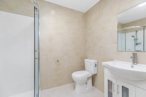 Photo of property in 94 Lynwood Road, New Lynn, Auckland, 0600