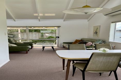 Photo of property in 2/9 Ascot Avenue, Narrow Neck, Auckland, 0624