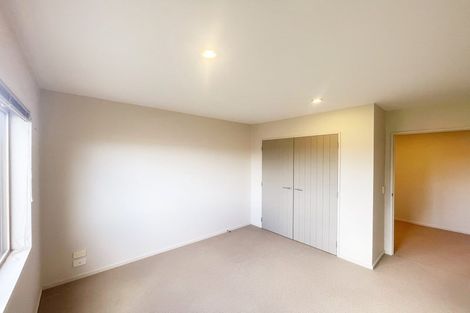 Photo of property in 10 Chard Place, Flat Bush, Auckland, 2016