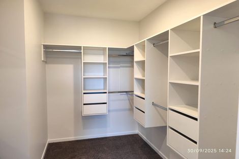 Photo of property in 4 Chatsworth Crescent, Pakuranga Heights, Auckland, 2010