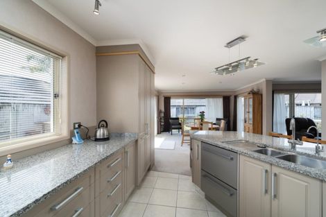 Photo of property in 9 Waiora Place, Pyes Pa, Tauranga, 3112