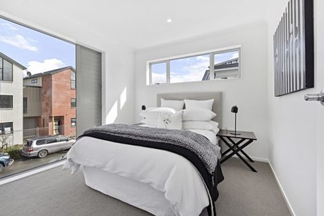 Photo of property in 9 Peihana Road, Hobsonville, Auckland, 0616