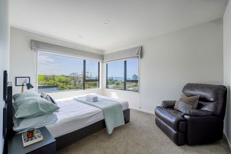 Photo of property in 2/26 Long Bay Drive, Torbay, Auckland, 0630