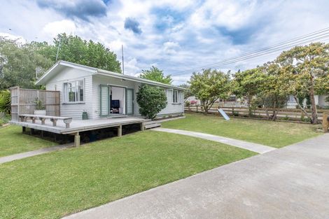 Photo of property in 5 Watts Road, Waipawa, 4210