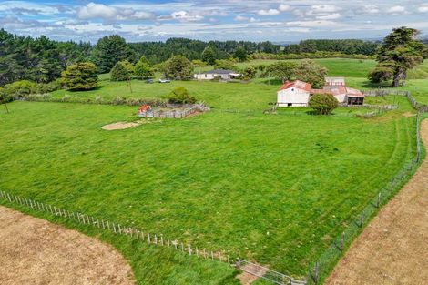 Photo of property in 1173 Karahaki Road, Waverley, 4591