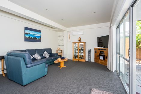 Photo of property in 4 Halyard Way, Mangawhai, 0505