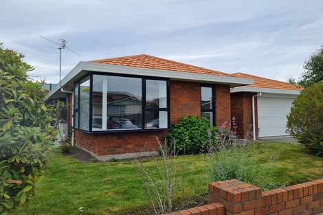 Photo of property in 2/1 Apollo Place, Papanui, Christchurch, 8052