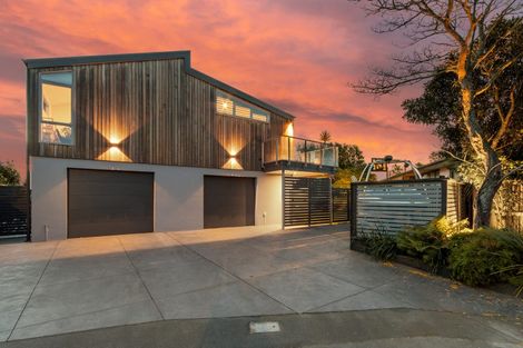 Photo of property in 19 Abbotts Place, Avonhead, Christchurch, 8042