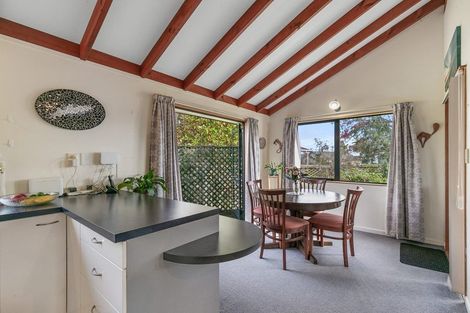 Photo of property in 10 Dellys Grove, Levin, 5510