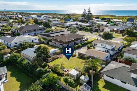 Photo of property in 122b Dickson Road, Papamoa Beach, Papamoa, 3118