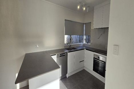 Photo of property in 2/24 Wylie Avenue, Sunnynook, Auckland, 0620