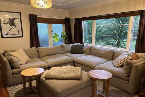 Photo of property in 43 Victoria Street, Carterton, 5713