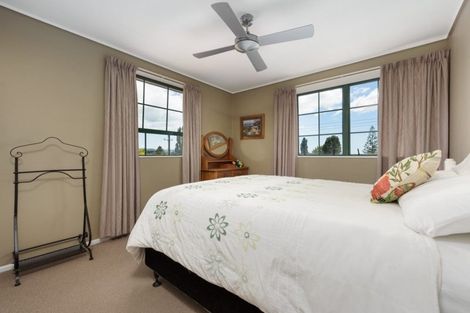 Photo of property in 1 Saunders Place, Te Puke, 3119