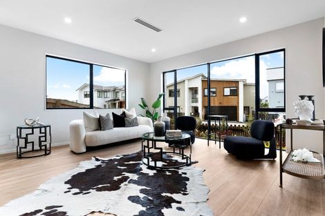 Photo of property in 6 La Bella Road, Hobsonville, Auckland, 0616