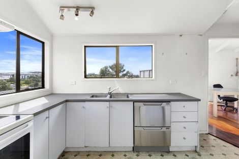 Photo of property in 81 College Road, Northcote, Auckland, 0627