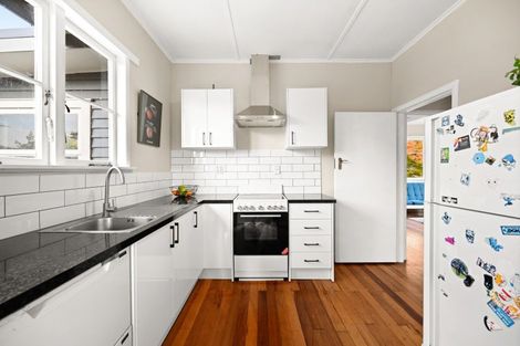 Photo of property in 69 Pine Avenue, Melville, Hamilton, 3206