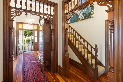 Photo of property in 23 Ruakiwi Road, Hamilton Lake, Hamilton, 3204