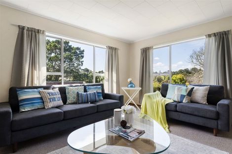 Photo of property in 43 Fordham Street, Beach Haven, Auckland, 0626