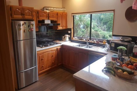 Photo of property in 64b Pleasant Road, Glen Eden, Auckland, 0602