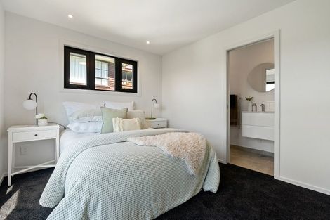 Photo of property in 27b Westhaven Drive, Tawa, Wellington, 5028