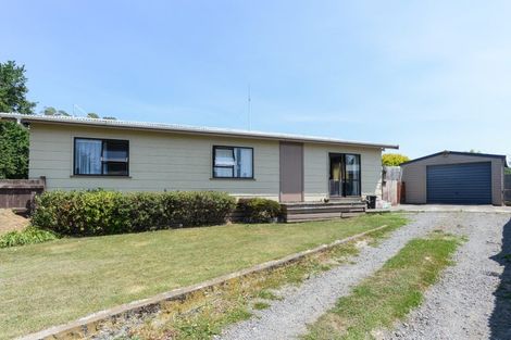 Photo of property in 16 Redwood Drive, Waipukurau, 4200