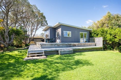 Photo of property in 841 Cove Road, Waipu, 0582