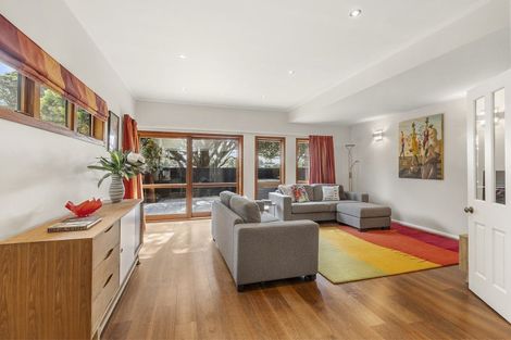 Photo of property in 30 Burnham Street, Seatoun, Wellington, 6022