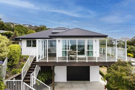 Photo of property in 19 The Brae, Mount Pleasant, Christchurch, 8081