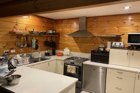 Photo of property in 12 Rifleman Rise, Unsworth Heights, Auckland, 0632