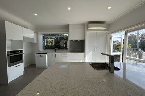 Photo of property in 157 Fendalton Road, Fendalton, Christchurch, 8041