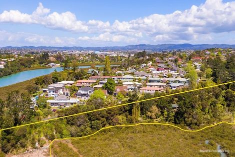 Photo of property in 192 Colwill Road, Massey, Auckland, 0614