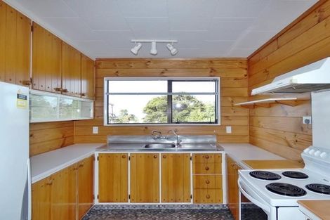 Photo of property in 57 Cliff View Drive, Green Bay, Auckland, 0604