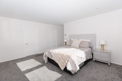 Photo of property in 150 Amesbury Drive, Churton Park, Wellington, 6037