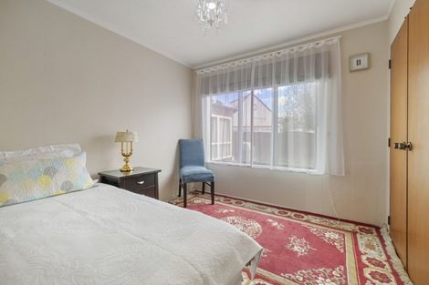 Photo of property in 6 Coubray Place, Botany Downs, Auckland, 2010