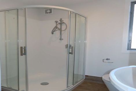 Photo of property in 2/246 Marine Parade, New Brighton, Christchurch, 8061