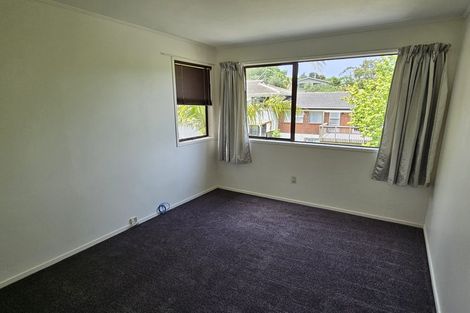 Photo of property in 1/4 Tallington Crescent, Torbay, Auckland, 0630
