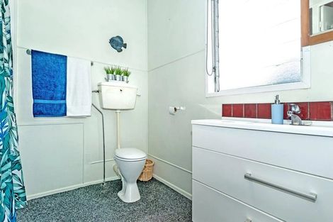 Photo of property in 2 Root Street, Gisborne, 4010