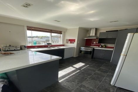 Photo of property in 199u3 Newlands Road, Newlands, Wellington, 6037