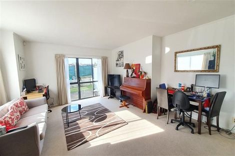 Photo of property in 1/520 Don Buck Road, Westgate, Auckland, 0614
