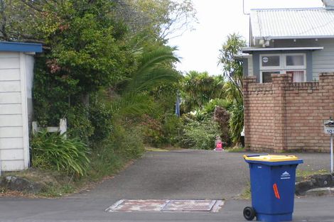 Photo of property in 1/101 Onewa Road, Northcote, Auckland, 0627