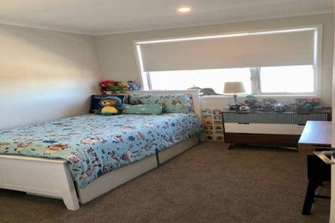 Photo of property in 74a Stanley Road, Glenfield, Auckland, 0629