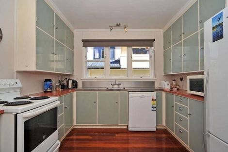 Photo of property in 213 Karori Road, Karori, Wellington, 6012