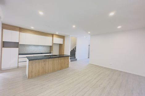 Photo of property in 20a Brentford Place, Manurewa, Auckland, 2102