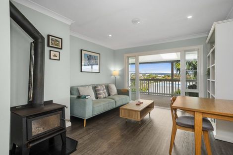 Photo of property in 16 Tralee Street, Omokoroa, 3114