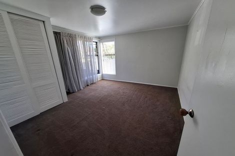 Photo of property in 22a Kirrie Avenue, Te Atatu South, Auckland, 0610